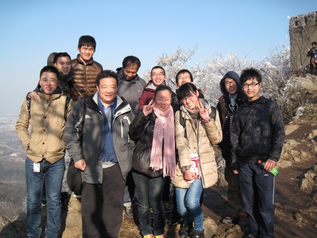 12月23日，施斌教授带领大一学生开展户外地质地貌认知实习 2.jpg