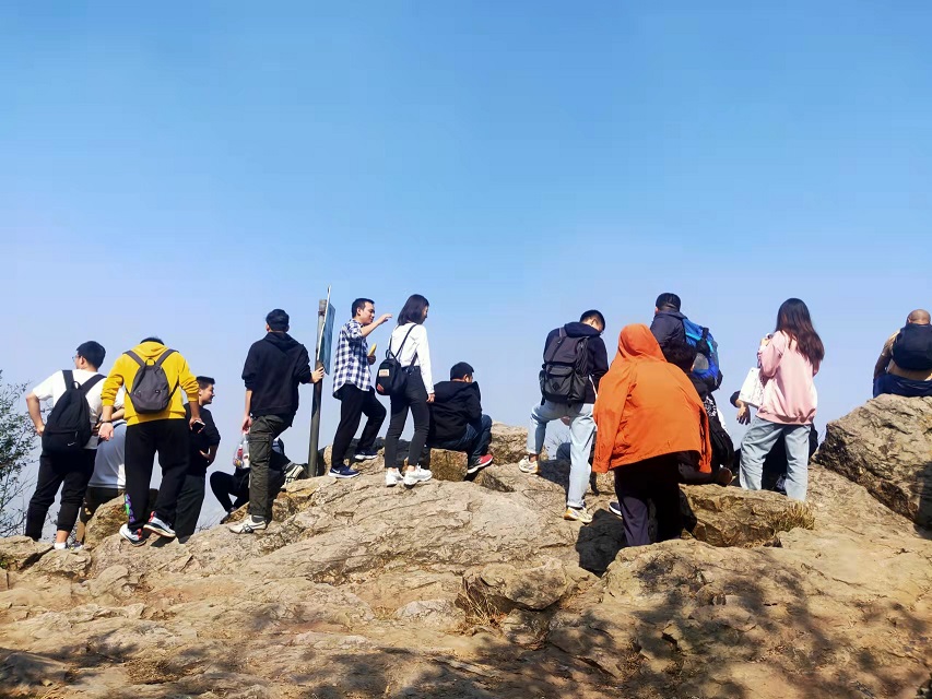 山顶观景.jpg