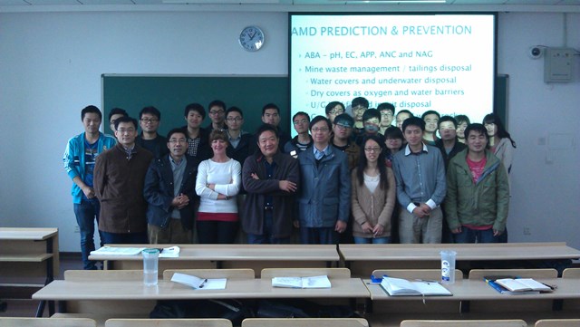 4月21日,Sue Struthers博士来所做学术报告.jpg 4月21日,Sue Struthers博士来所做学术报告.jpg