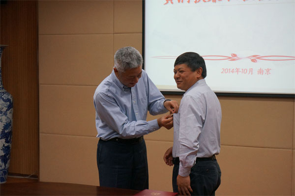 10月12日，南京大学授予黄润秋博士兼职教授 3.jpg